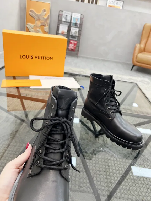 Louis Vuitton Shoe 